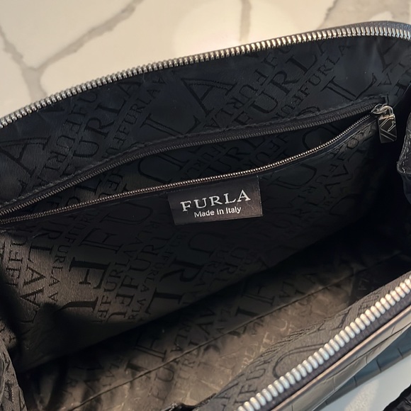 Furla Black Croc-Embossed Leather Handbag with Dust - Picture 7 of 10